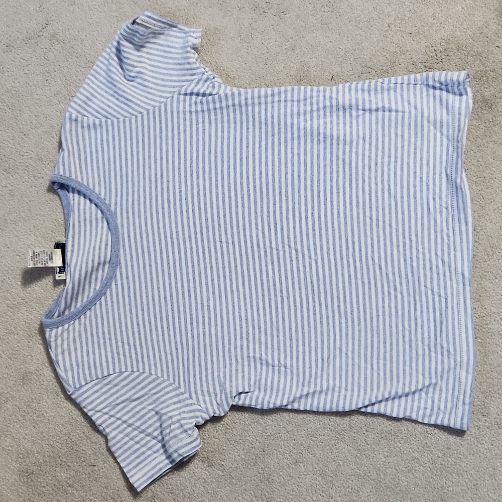 Heathered Periwinkle and White Short Sleeve T-Shirt - Medium